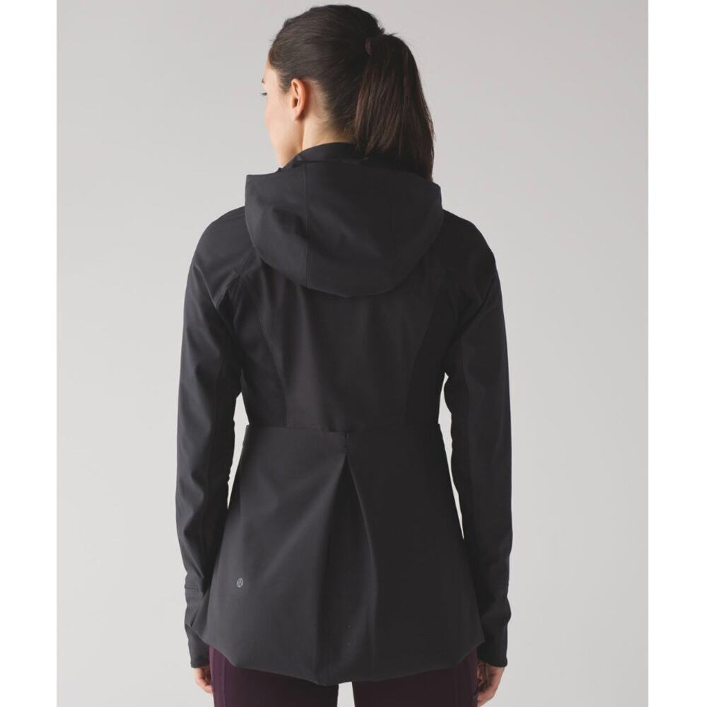 Lululemon Sleet Sprinter Jacket Black Size 4 - Picture 2 of 8